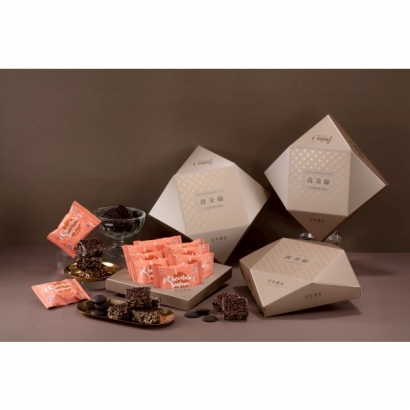 LINE_ALBUM_2025喬系列_251110_15.jpg LINE_ALBUM_2025喬系列_251110_15.jpg